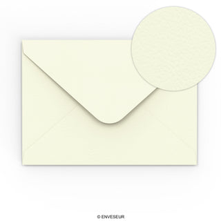 Busta colore avorio con effetto martellato 162x229 mm (C5)