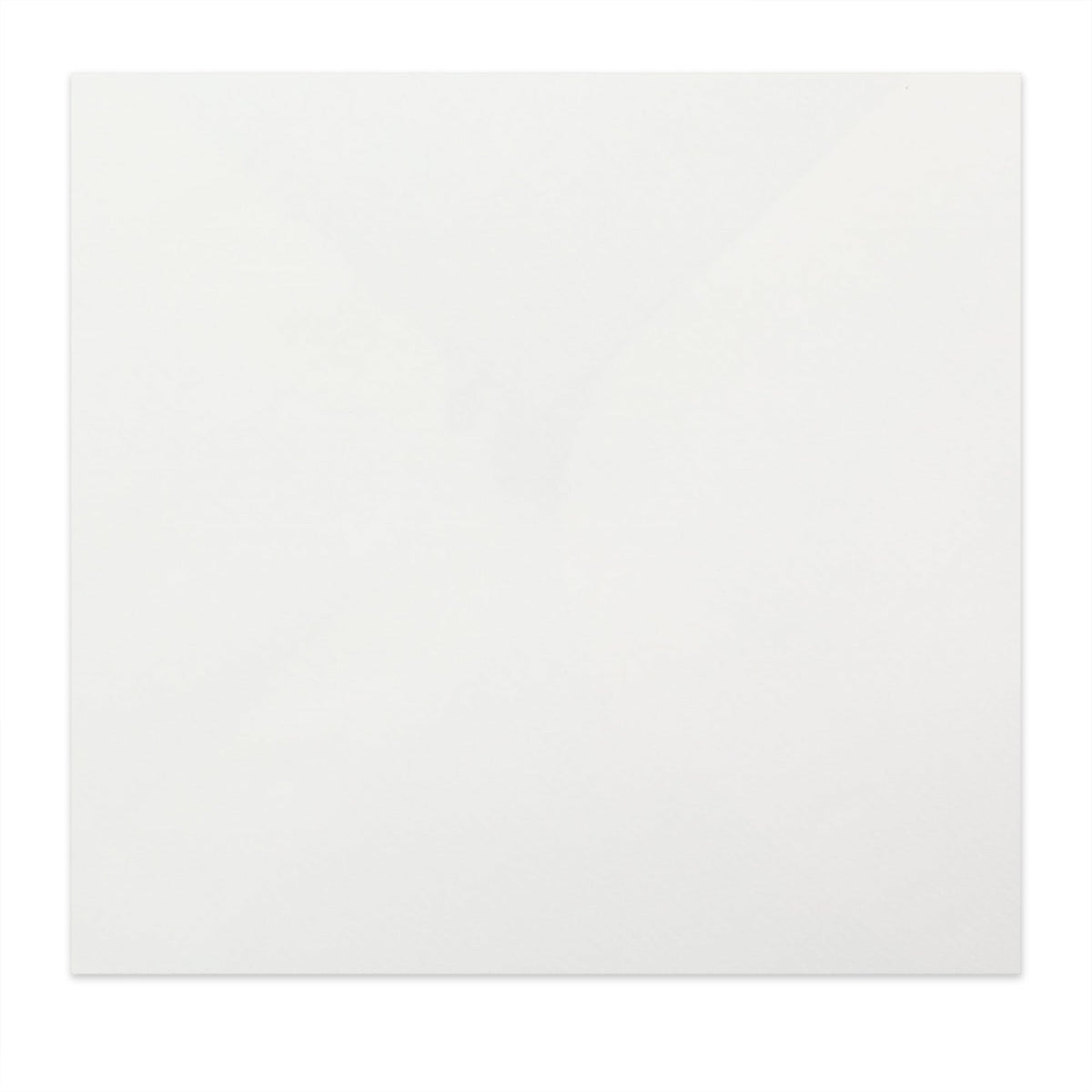 Busta colore bianco vergata leggera (90 g/m²) 155x155 mm