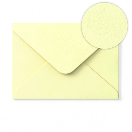 Busta colore avorio con effetto martellato 162x229 mm (C5)