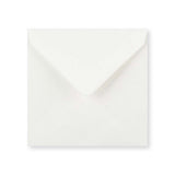 Busta colore bianco vergata leggera (90 g/m²) 130x130 mm